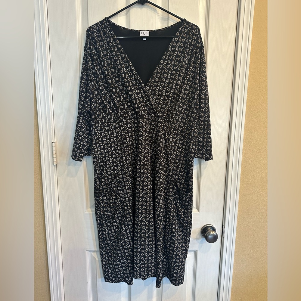 Kerrits Black and Cream 3/4 Length Sleeve Dress
